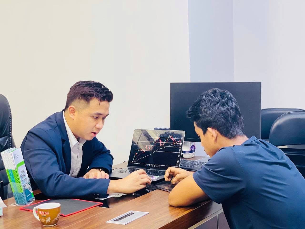 ကျွန်ုပ်တို့အကြောင်း - Forex trading ပညာရေး
